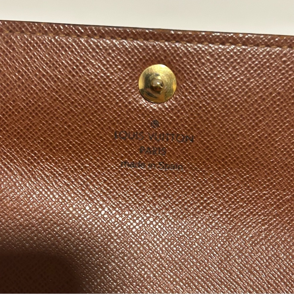 SOLD Louis Vuitton Alexandra Trifold Wallet - Picture 6 of 14
